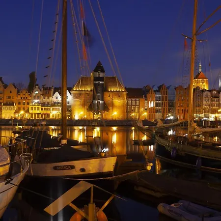 Old Town Chmielna Park *