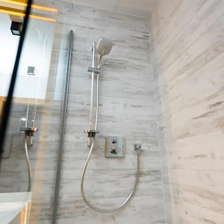 Old Town Chmielna Park