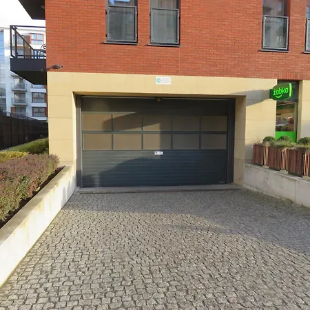 Old Town Chmielna Park