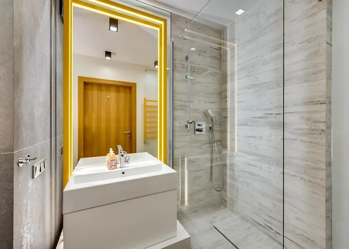 Old Town Chmielna Park Apartment Danzig