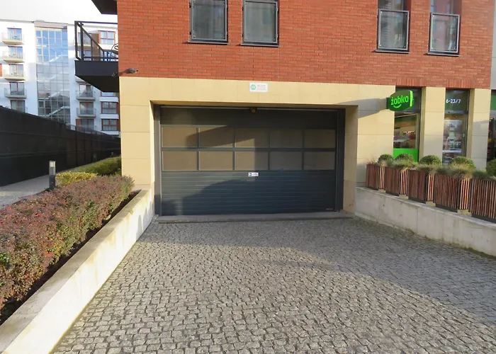 Old Town Chmielna Park